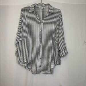 She + Sky Small Striped Gray and White 3/4 Sleeve Oversized Blouse Lightweight